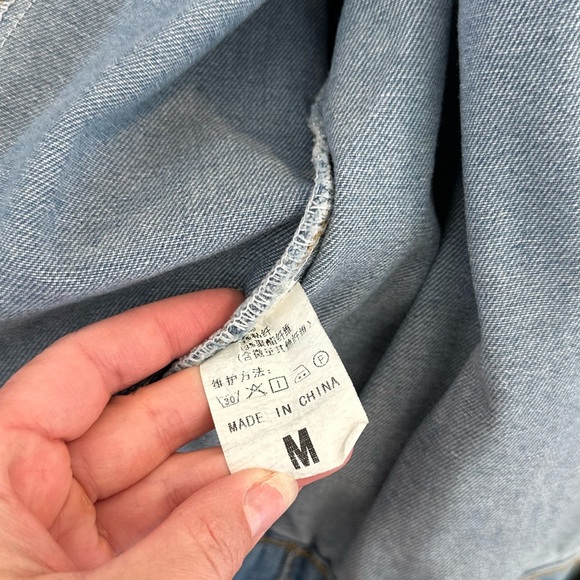 Jean Jacket with the Cutest Detailing - Picture 3 of 6